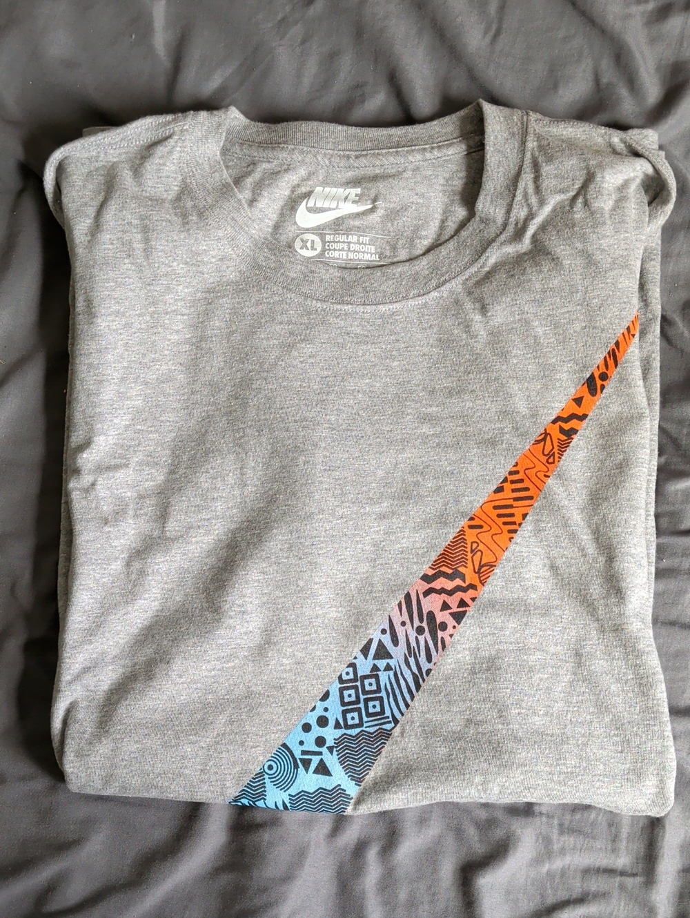 Nike Men’s Grey Short-Sleeve Tee with Blue-to-Orange Graphic Swoosh